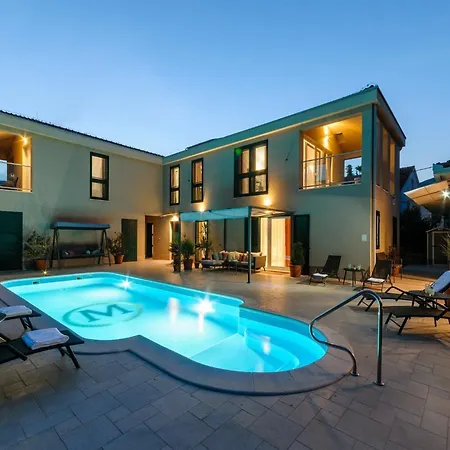 Villa Luxury With Heated Pool, Terrace, And Outdoor Amenities For Relaxation - Five Bedroom Trogir