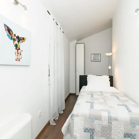 Luxury With Heated Pool, Terrace, And Outdoor Amenities For Relaxation - Five Bedroom Trogir